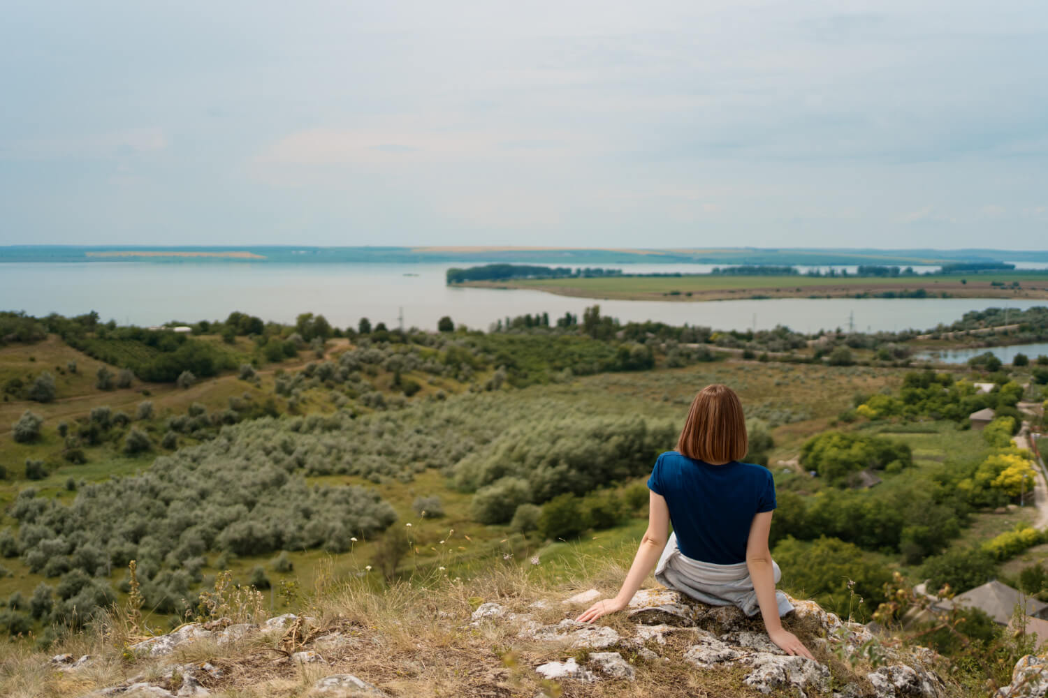 Dikkatim Dağınık Değil, İçim Dolu
